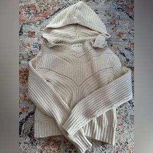Aero Cream Women's Sweater